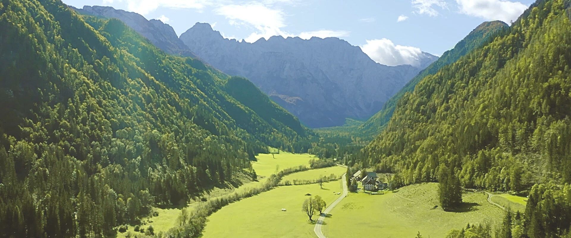 Terapeutisk kvinde-retreat for krop, sind & nervesystem: Med Saszeline